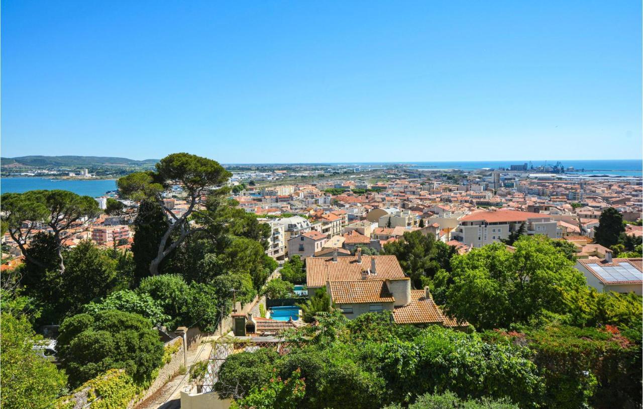 Cozy Home In Sete With Outdoor Swimming Pool Bagian luar foto
