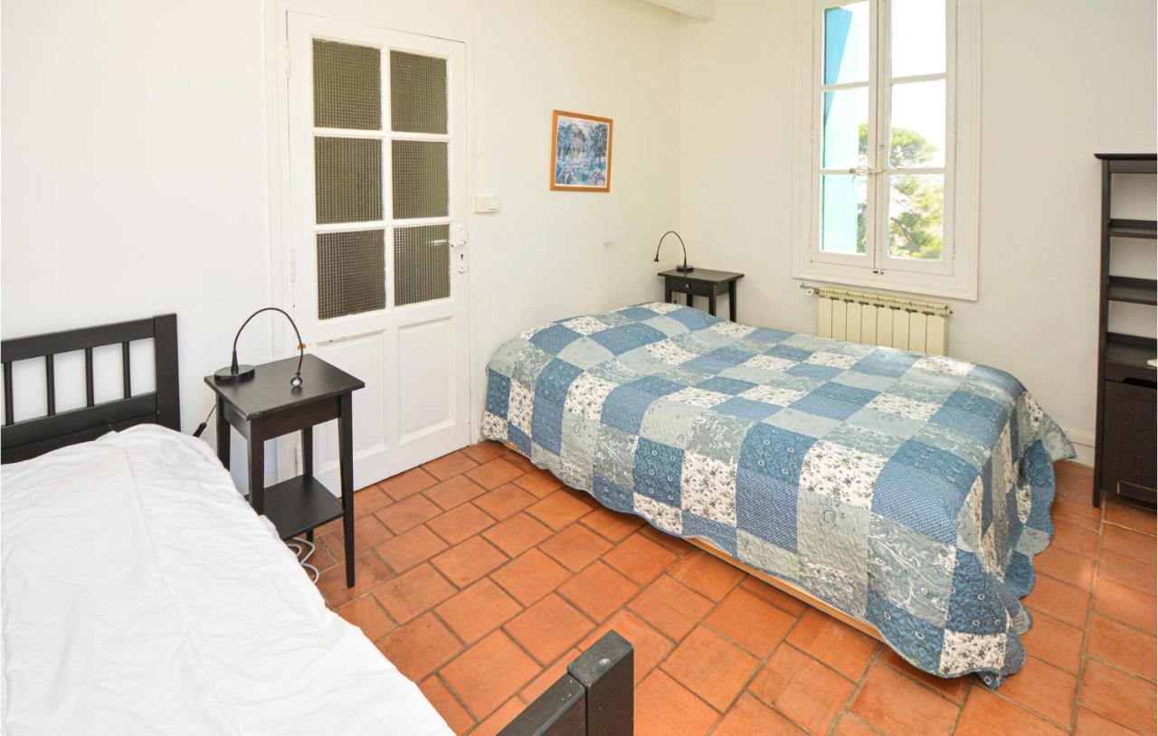 Cozy Home In Sete With Outdoor Swimming Pool Bagian luar foto